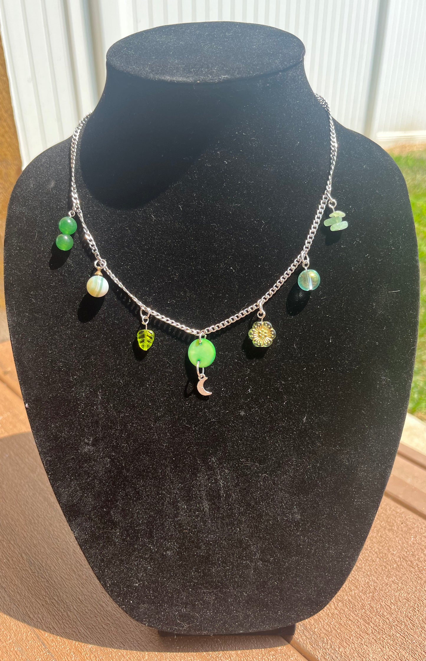 Short Green Trinket Necklace